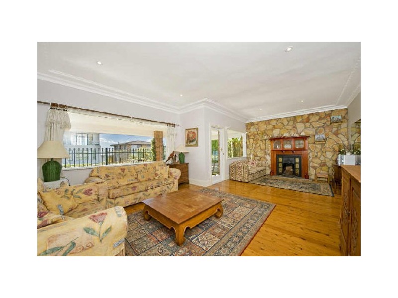 3 Summit Avenue, Dee Why NSW 2099