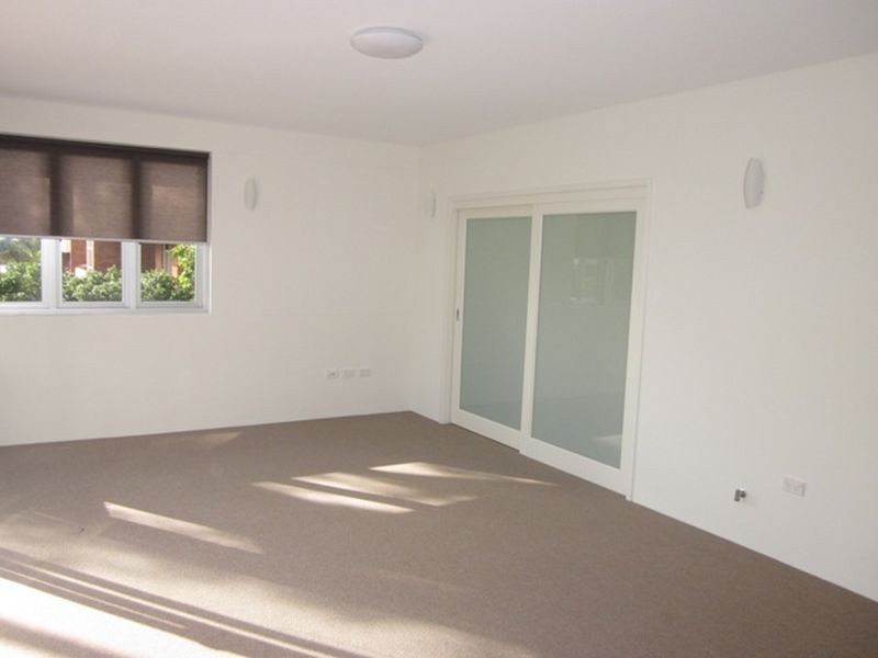 18/69-71 Oaks Avenue, Dee Why NSW 2099