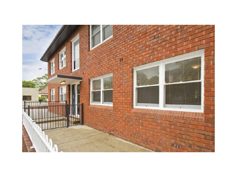 2/30 Kings Road, Brighton-le-sands NSW 2216