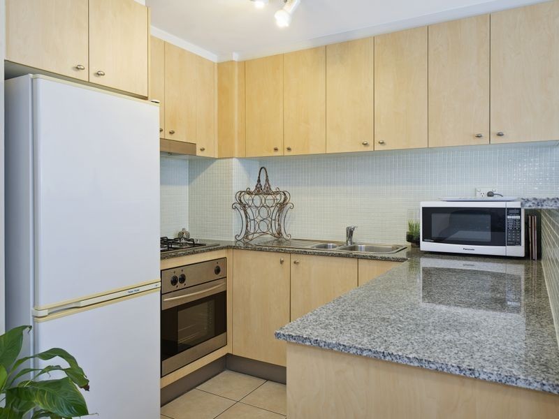 5/1-3 Sturdee Parade, Dee Why NSW 2099