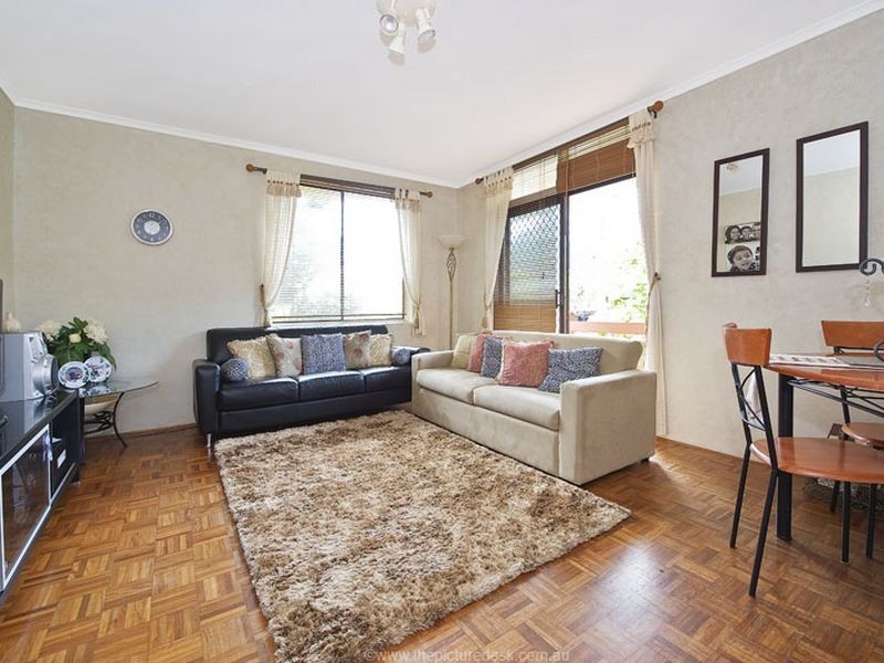 2/7 Lismore Avenue, Dee Why NSW 2099