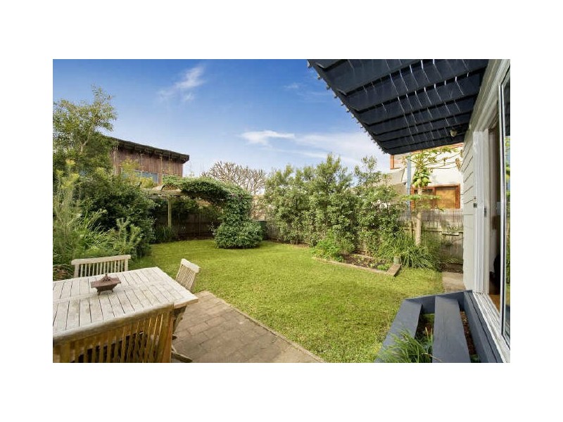 19 Griffin Road, North Curl Curl NSW 2099