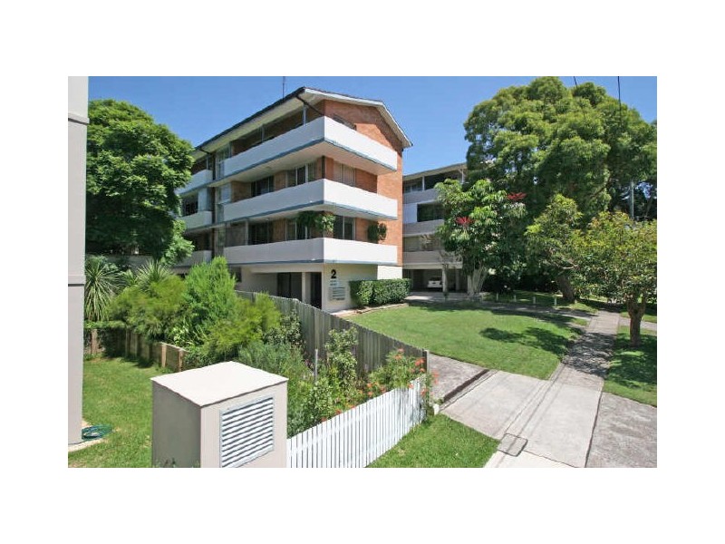 4/2 Holborn Avenue, Dee Why NSW 2099