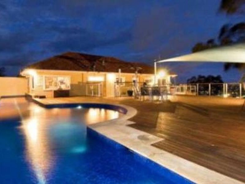 22 Connaught Street, Narraweena NSW 2099