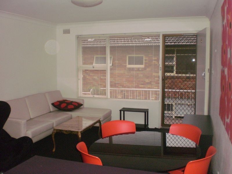 8/28 Clarence Avenue, Dee Why NSW 2099