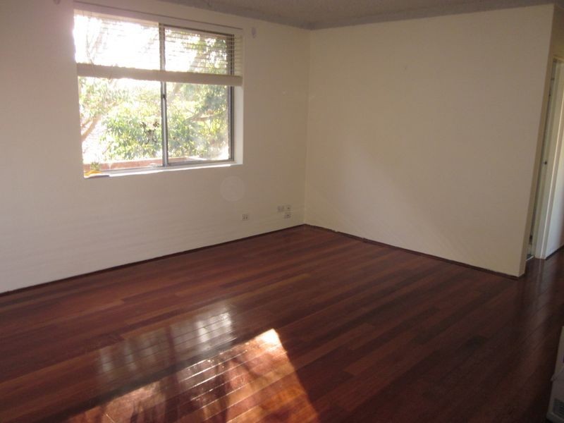 8/11 Avon Road, Dee Why NSW 2099