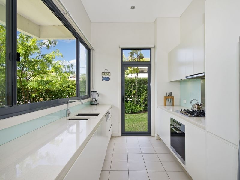 1/24 Clarence Avenue, Dee Why NSW 2099