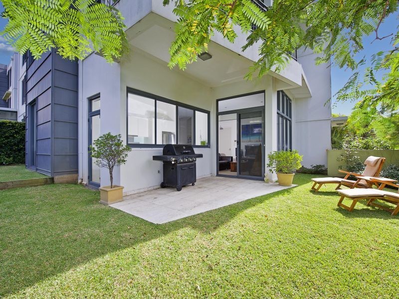 1/24 Clarence Avenue, Dee Why NSW 2099