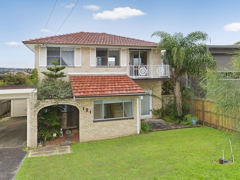 121 Headland Road, North Curl Curl NSW 2099