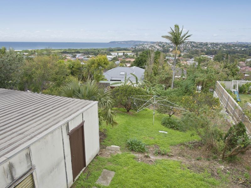 121 Headland Road, North Curl Curl NSW 2099