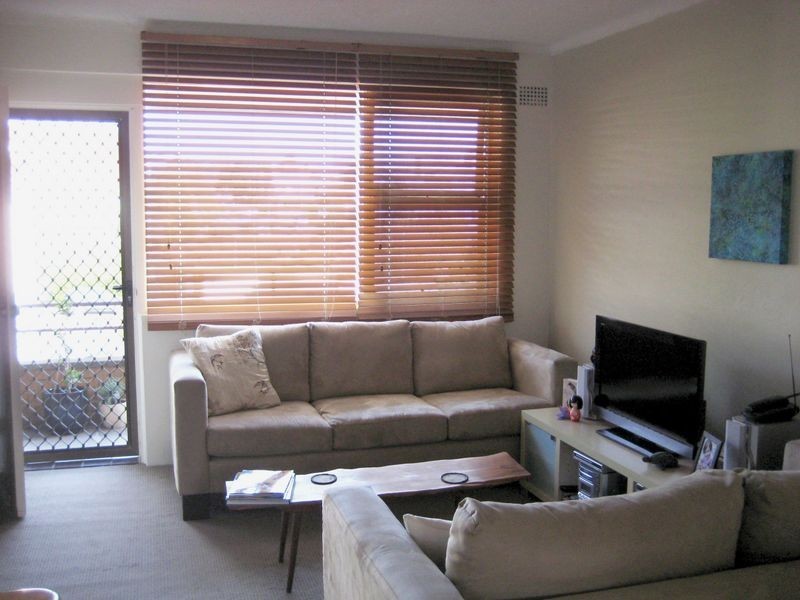 9/27 Hawkesbury Avenue, Dee Why NSW 2099