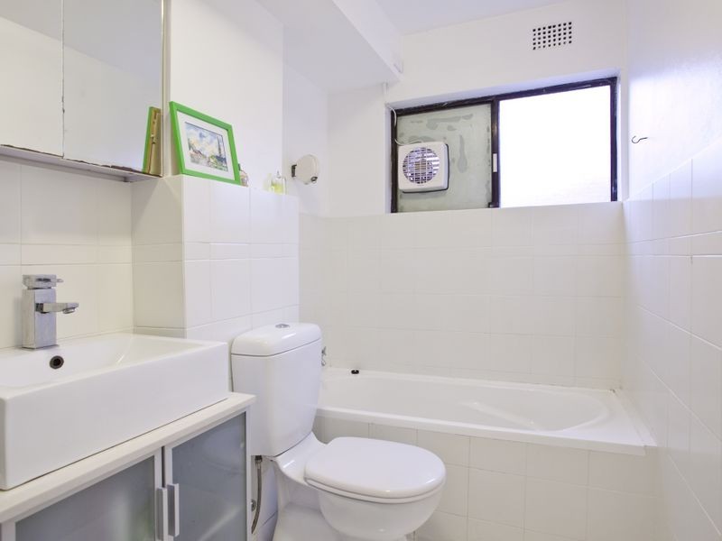 1/18 Regent Street, Dee Why NSW 2099