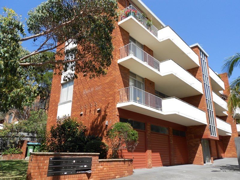 4/2 Avon Road, Dee Why NSW 2099