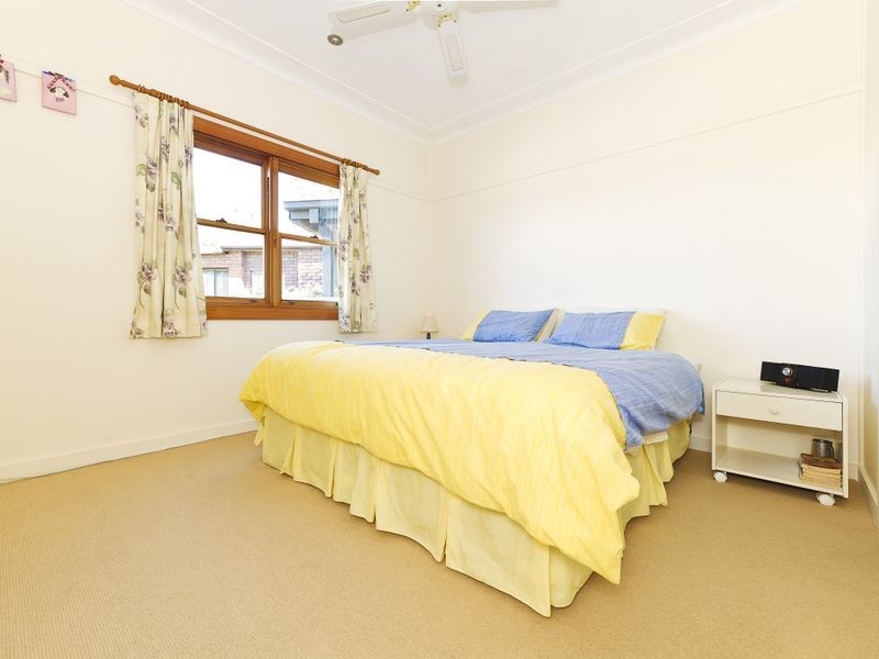 114 Abbott Road, North Curl Curl NSW 2099