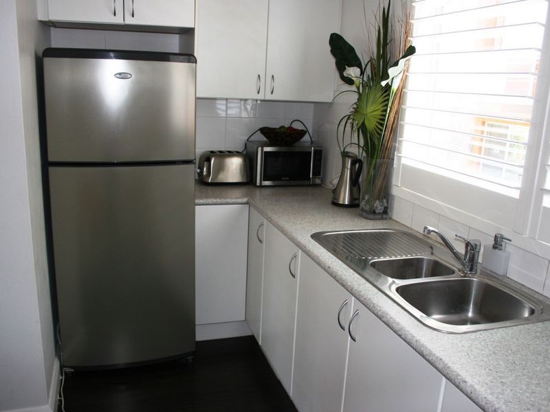 2/98 Howard Ave, Dee Why NSW 2099