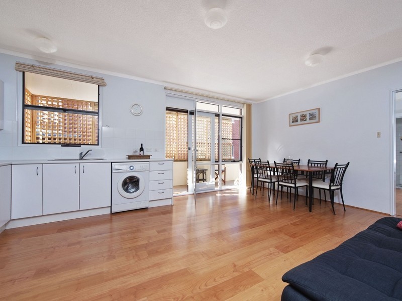 17/105 Pacific Parade, Dee Why NSW 2099