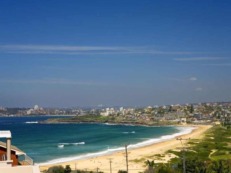 15 Robertson Road, North Curl Curl NSW 2099