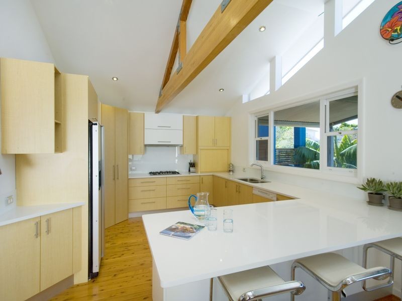 15 Robertson Road, North Curl Curl NSW 2099