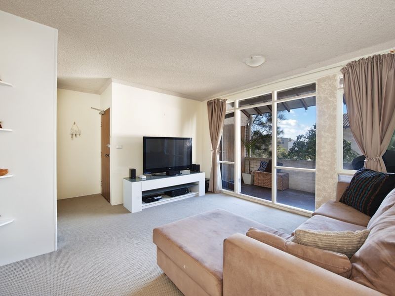 15/3-7 Mactier Street, Narrabeen NSW 2101