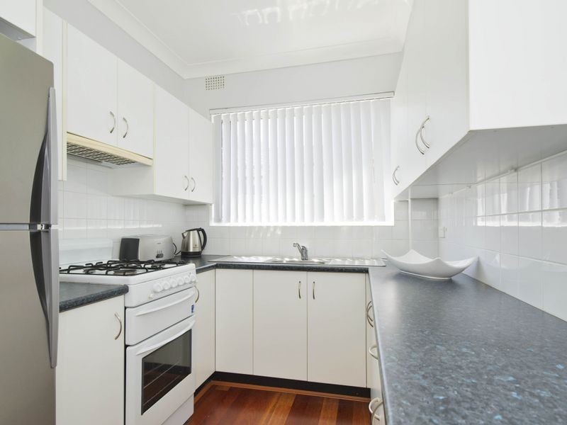 10/10-12 Lismore Avenue, Dee Why NSW 2099