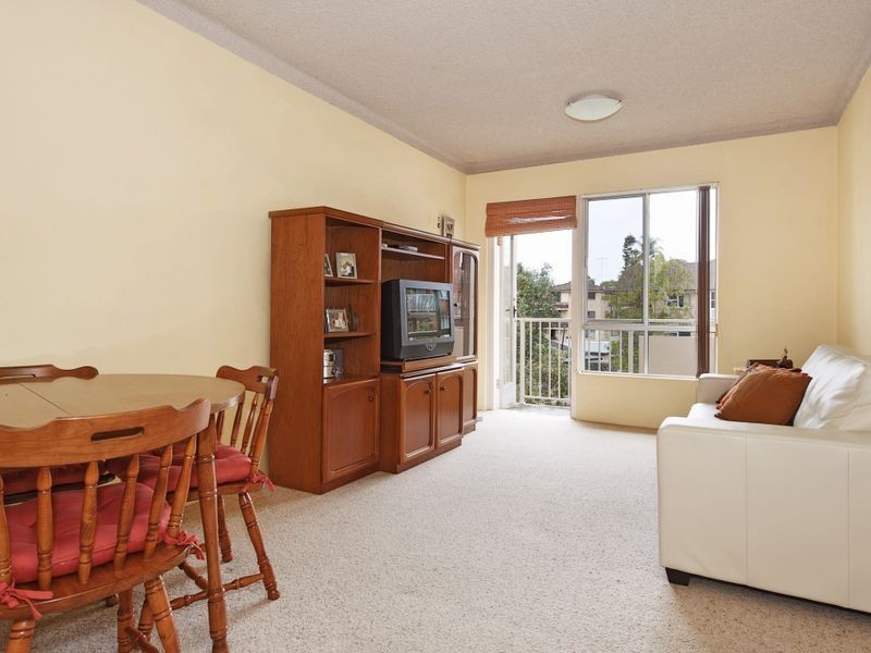 9/6 Kempsey Close, Dee Why NSW 2099