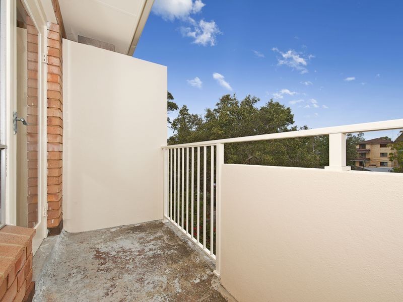 9/6 Kempsey Close, Dee Why NSW 2099