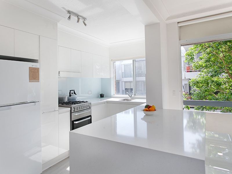 8/68 -70 Pacific Parade, Dee Why NSW 2099