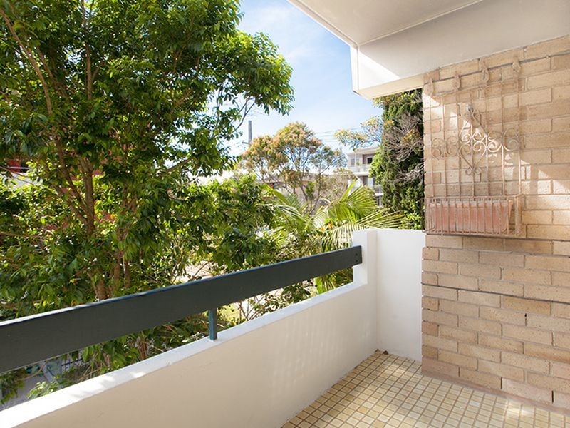 8/68 -70 Pacific Parade, Dee Why NSW 2099