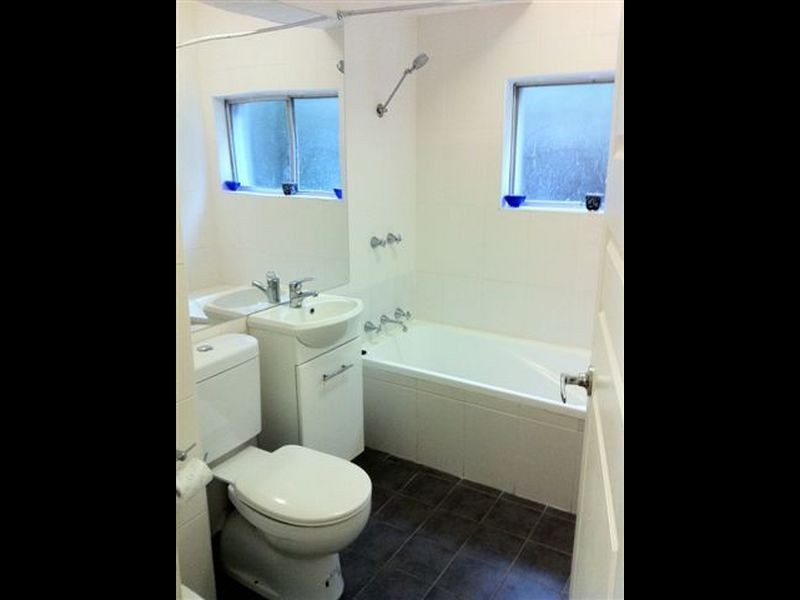 1/6 Holborn Avenue, Dee Why NSW 2099