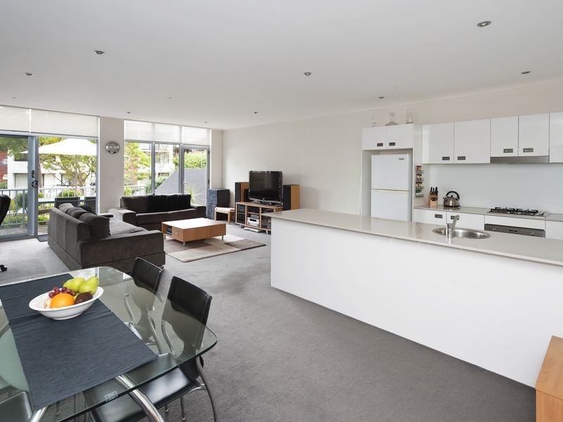 2/20 Kingsway, Dee Why NSW 2099