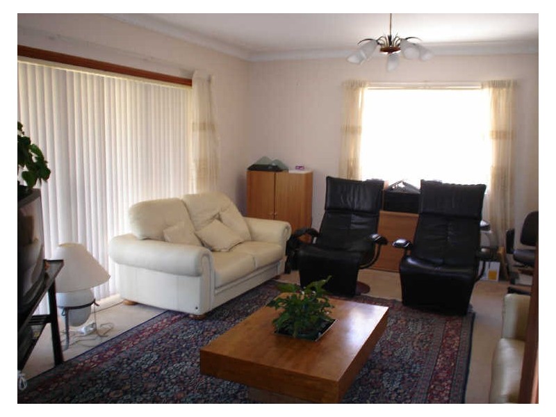 6 Reid Avenue, North Curl Curl NSW 2099