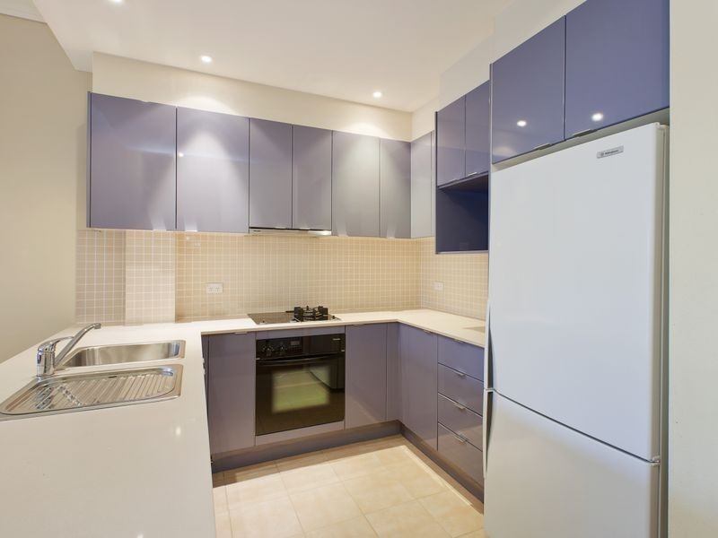 C2/31-37 Pacific Parade, Dee Why NSW 2099