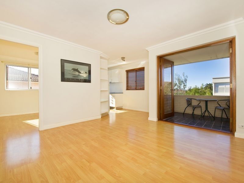 16/12 Wheeler Parade, Dee Why NSW 2099