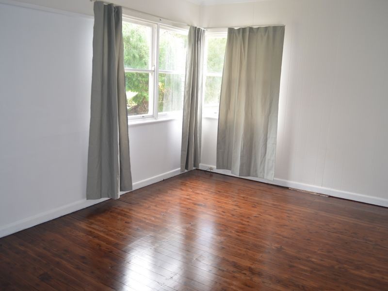 13 Jocelyn Street, North Curl Curl NSW 2099