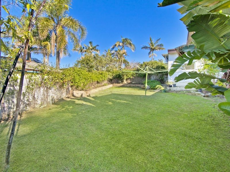 13 Jocelyn Street, North Curl Curl NSW 2099