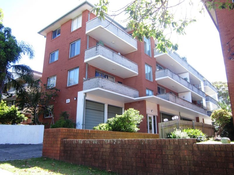 8/13 Wheeler Parade, Dee Why NSW 2099