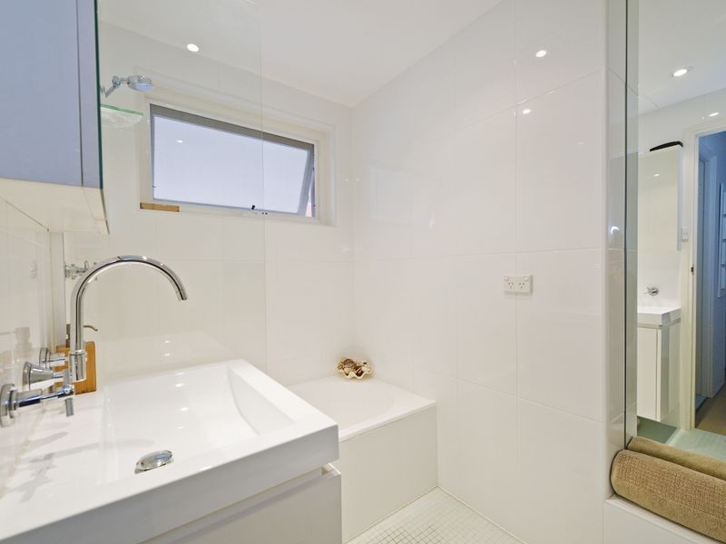 1/50 Lagoon Street, Narrabeen NSW 2101