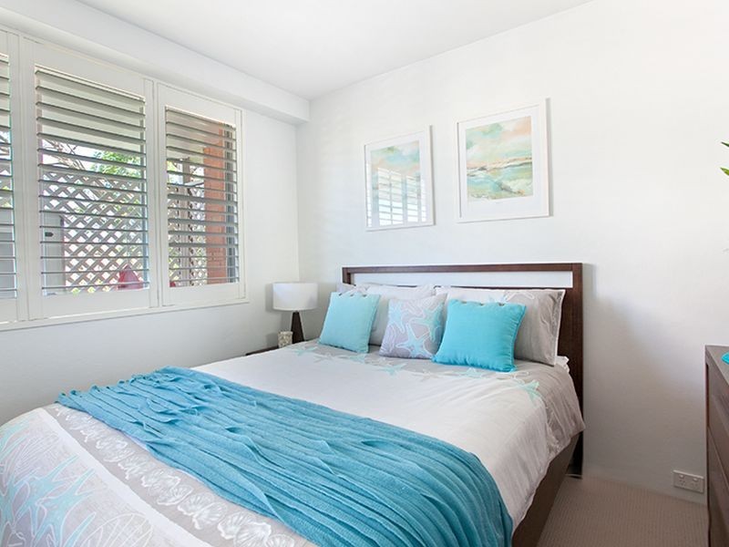 1/2 Holborn Avenue, Dee Why NSW 2099