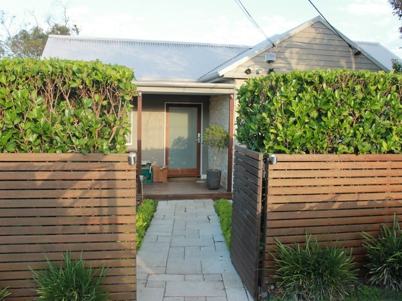 4 Flora Avenue, Mount Colah NSW 2079