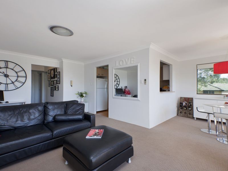 33/24 The Crescent, Dee Why NSW 2099