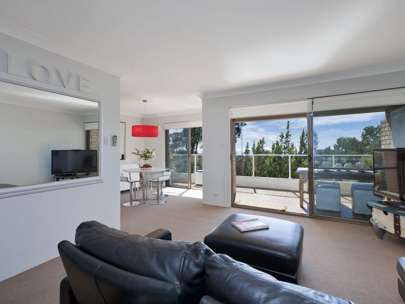 33/24 The Crescent, Dee Why NSW 2099