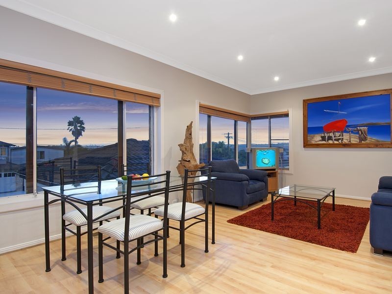 56 Headland Road, North Curl Curl NSW 2099