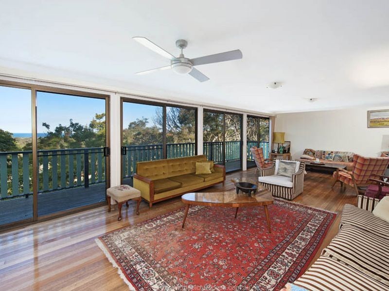 153 Victor Road, Dee Why NSW 2099