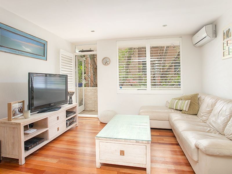 2/77 Pacific Parade, Dee Why NSW 2099
