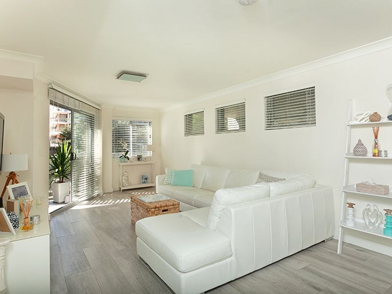 5/4-8 Burne Ave, Dee Why NSW 2099