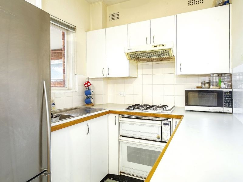 8/1 Hawkesbury Avenue, Dee Why NSW 2099