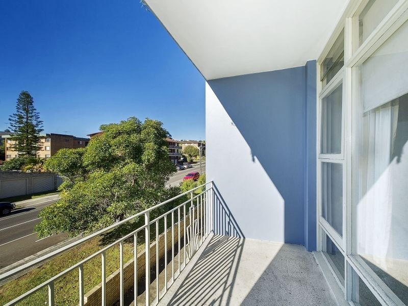 10/147 Pacific Parade, Dee Why NSW 2099