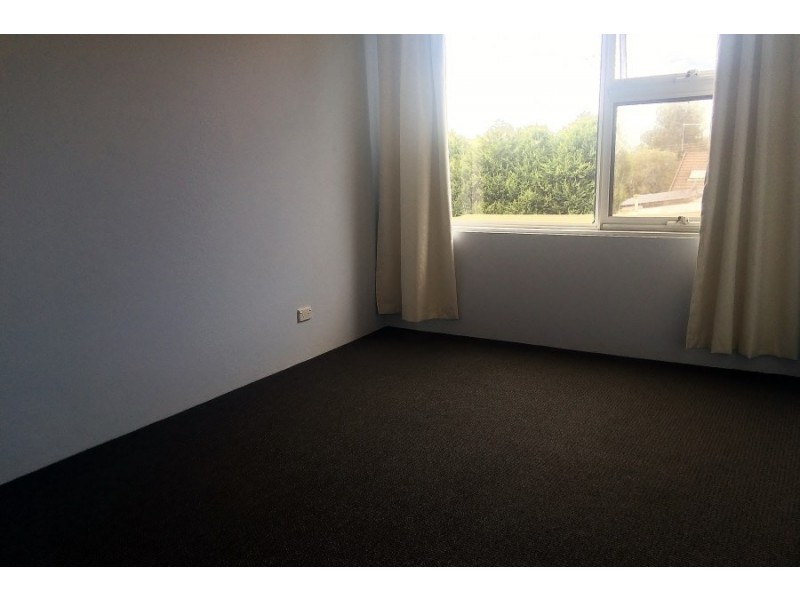 8/25 Tor Road, Dee Why NSW 2099