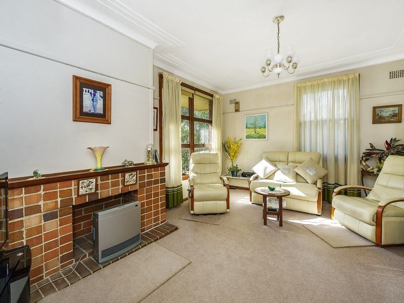 16 The Circle, Narraweena NSW 2099