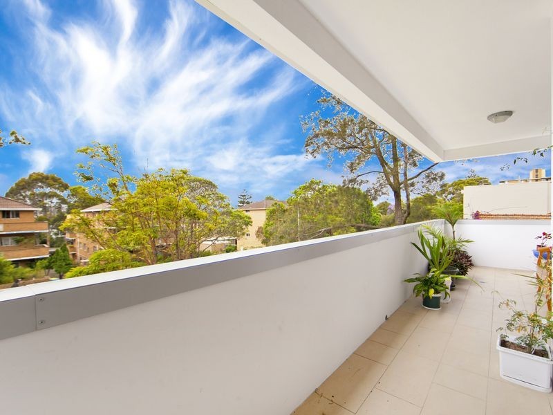 8/69-71 Oaks Avenue, Dee Why NSW 2099